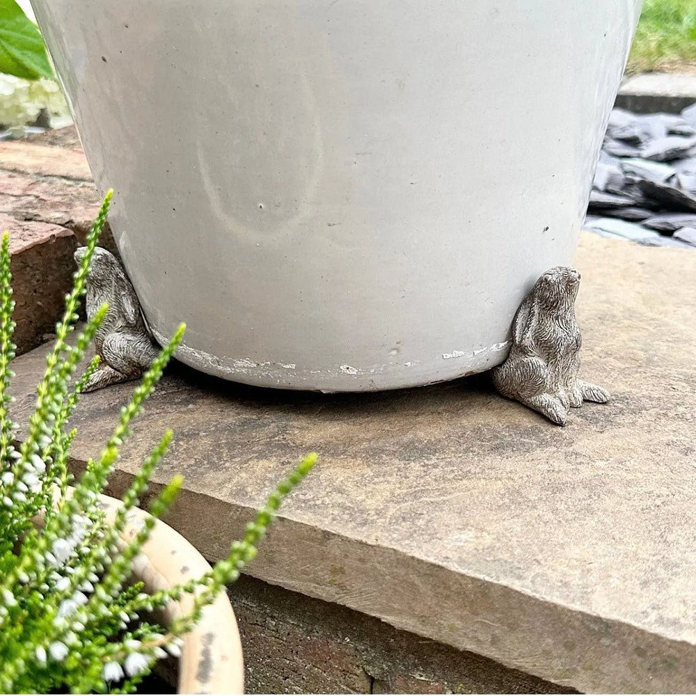 Hare Pot Riser Set