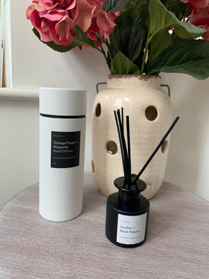 Reed Diffuser - 2 fragrances view 2