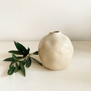 Oatmeal Dimple Vase view 1