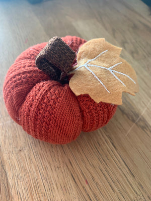 Knitted Pumpkins view 7