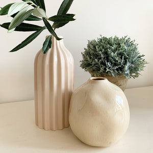 Oatmeal Dimple Vase view 4