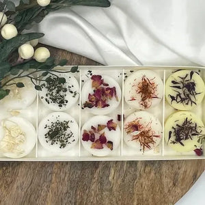 Winter Wax Melt Discovery Gift Box view 1