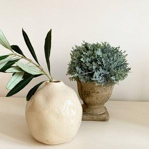 Oatmeal Dimple Vase view 5